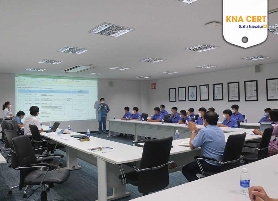 Đội ngũ nhân viên đầy kinh nghiệm của Công ty TNHH YKK Việt Nam