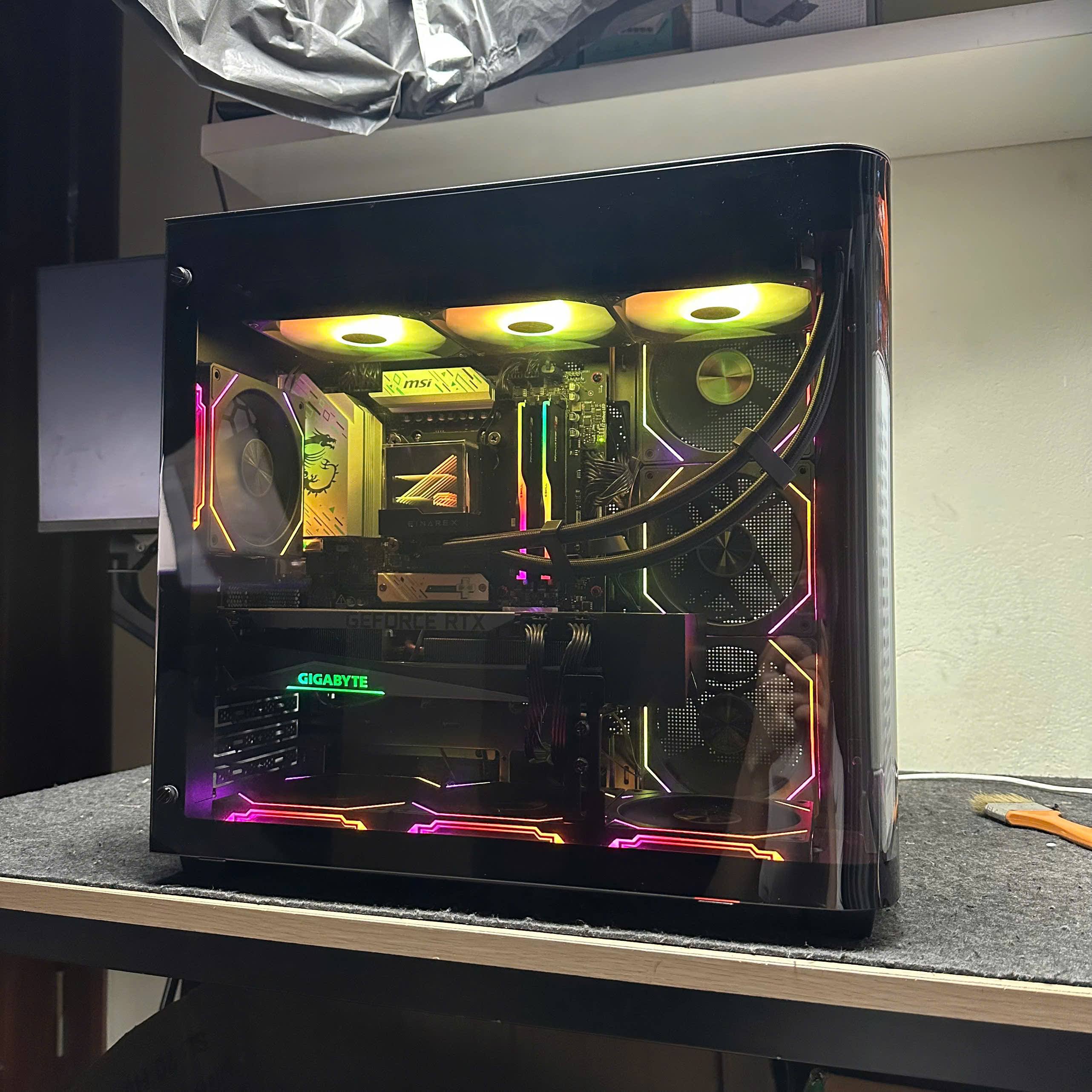 (LIÊN HỆ)CASE R7 9800X3D + RTX 3070Ti
