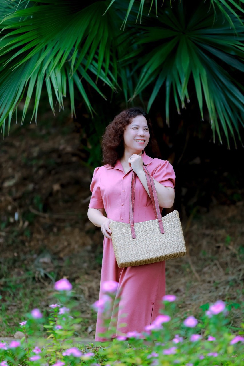 Tiệm Cỏ Của Mai