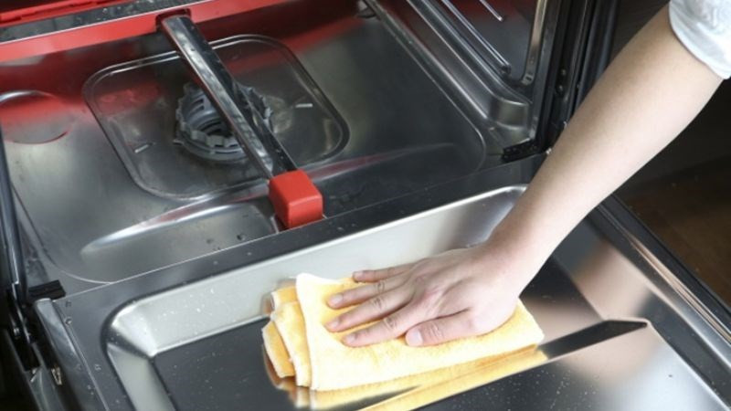 Hướng dẫn cách vệ sinh máy rửa bát Bosch nhanh chóng và đúng cách