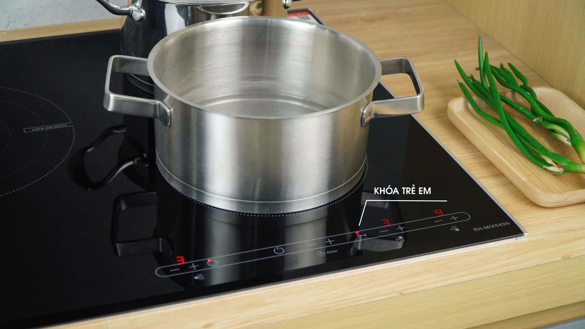 Bếp Điện Từ CHEFS EH-MIX545N