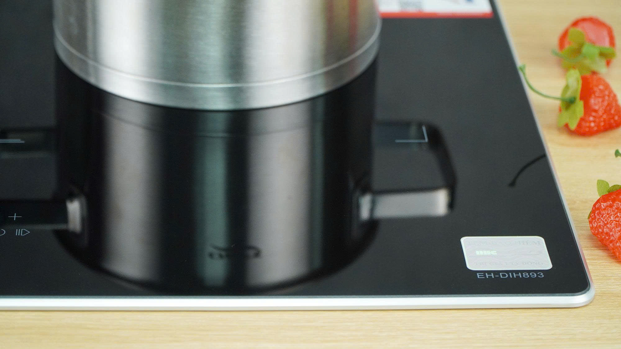 Bếp Từ Chefs EH-DIH893