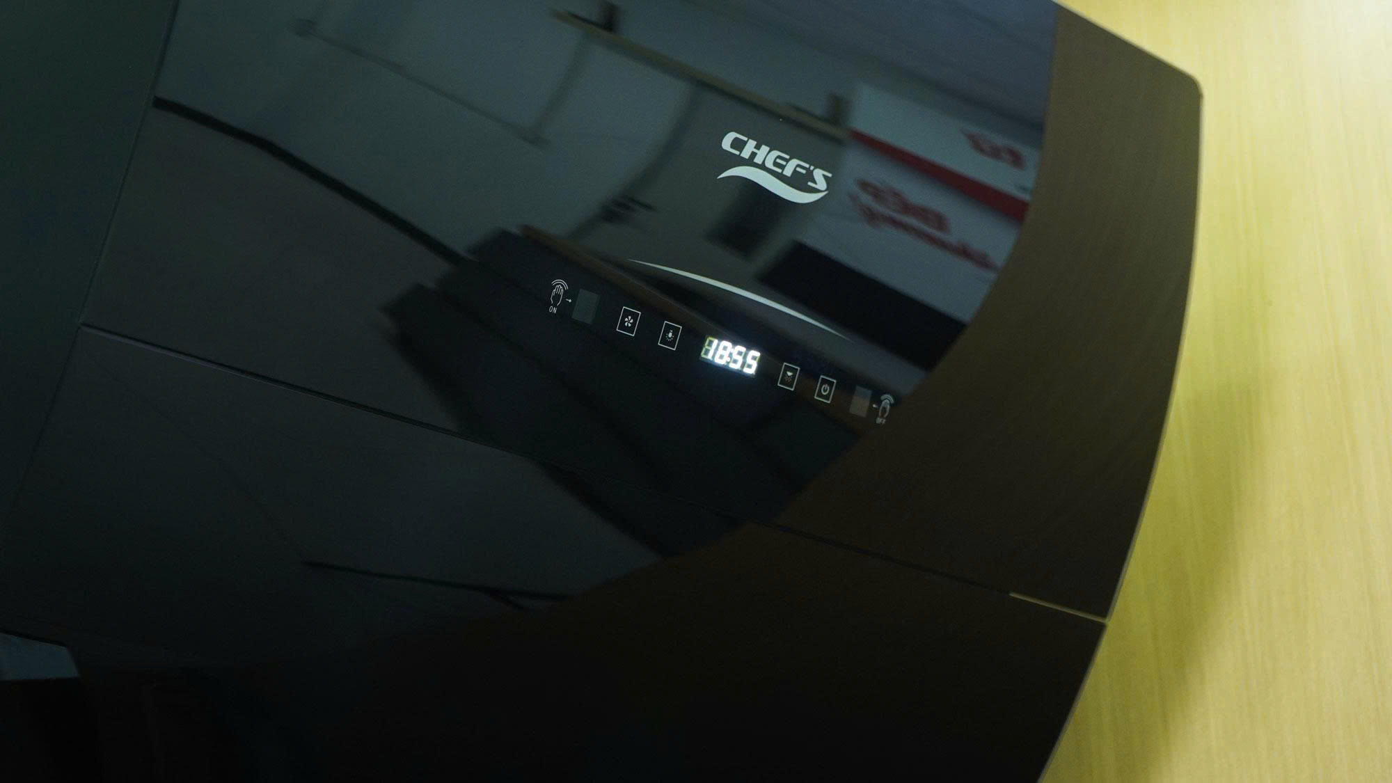 Máy hút mùi CHEFS EH-R706E7B