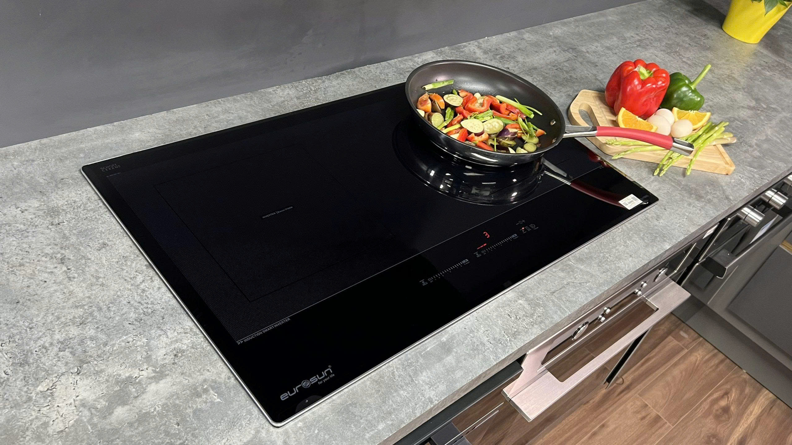 Bếp Từ Eurosun EU-T899G