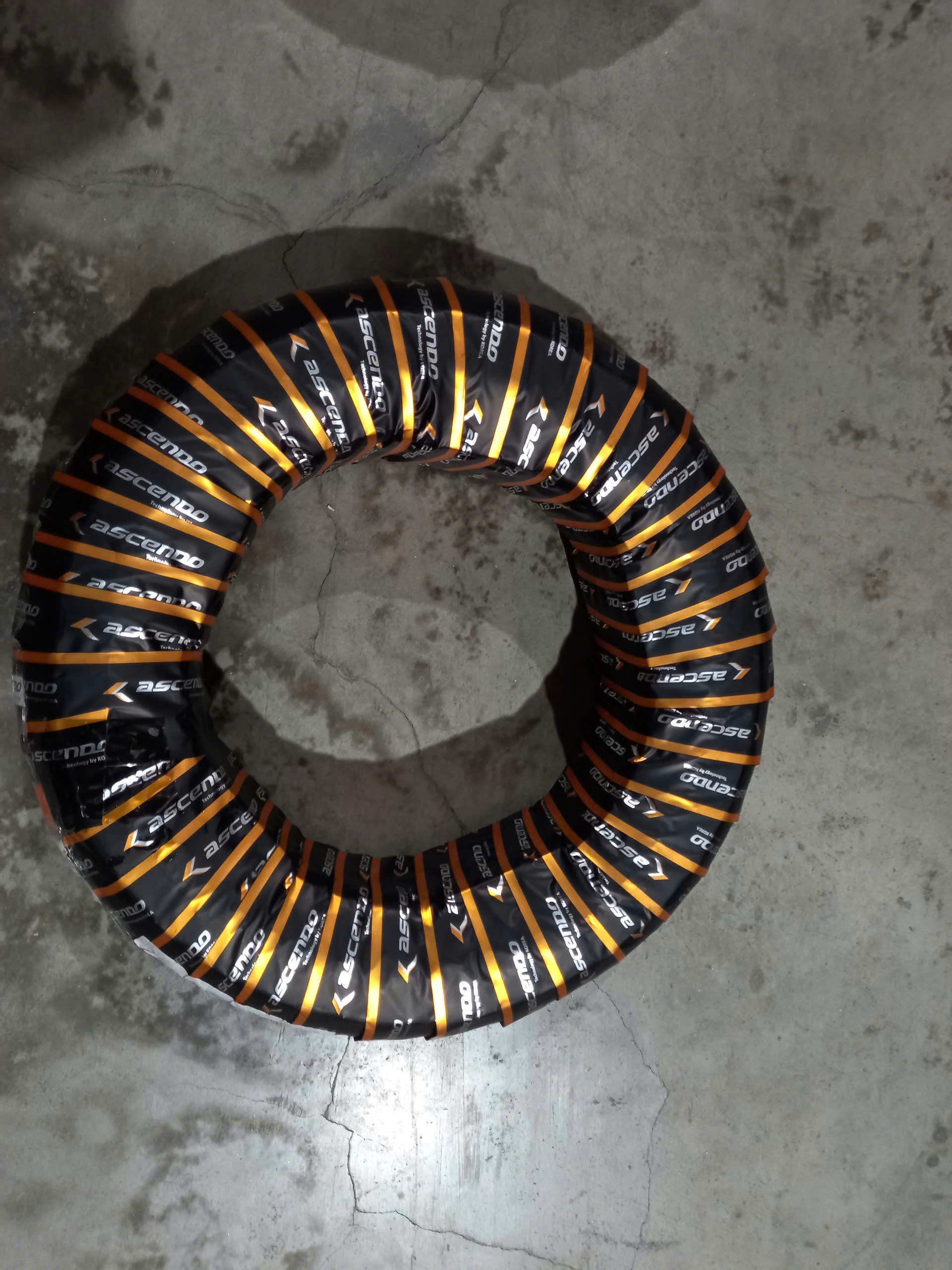 Lốp xe tay ga Ascendo 100/90-10 vỏ gai MT 355