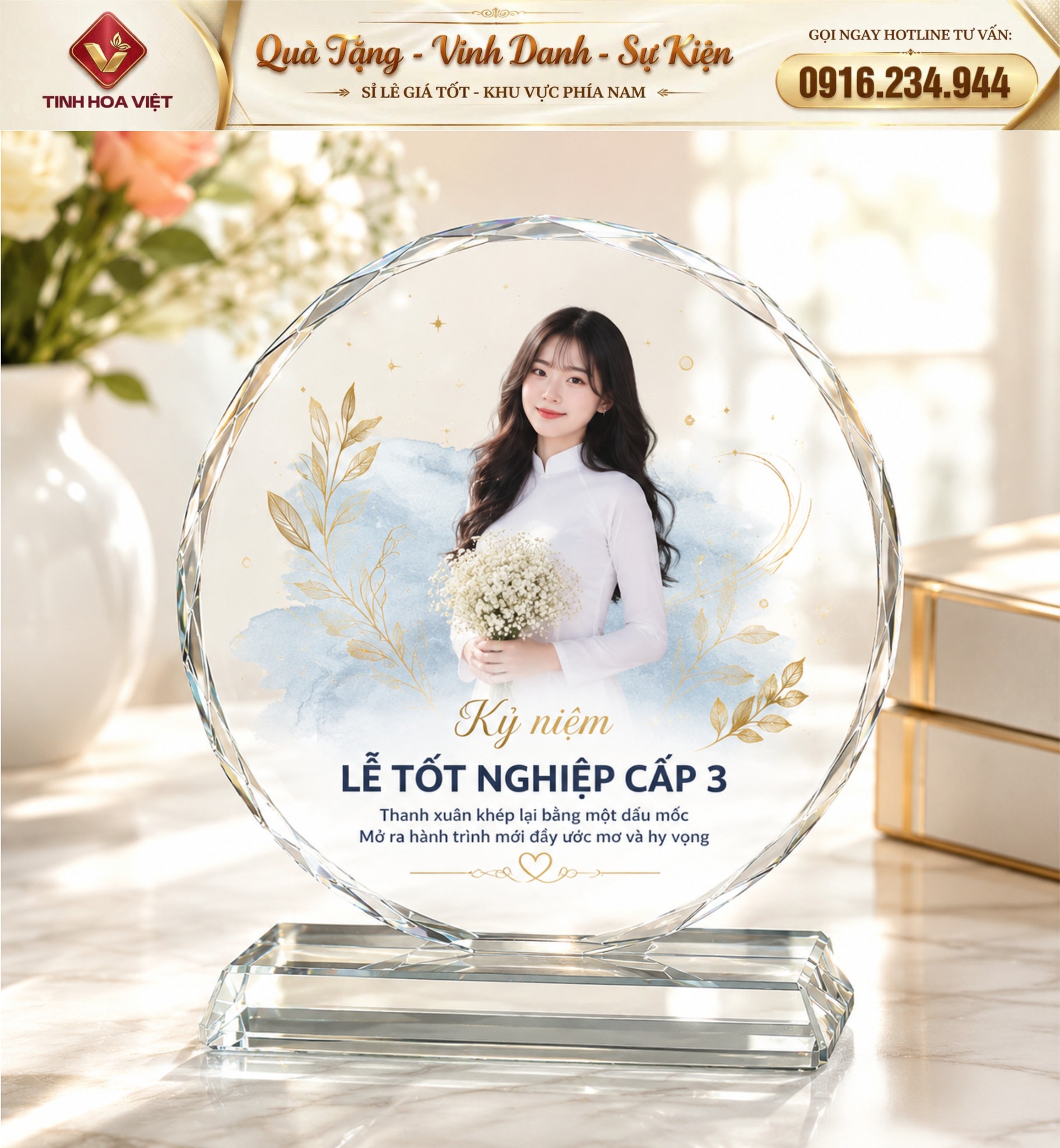 Cúp pha lê tốt nghiệp – món quà lưu giữ thanh xuân học trò