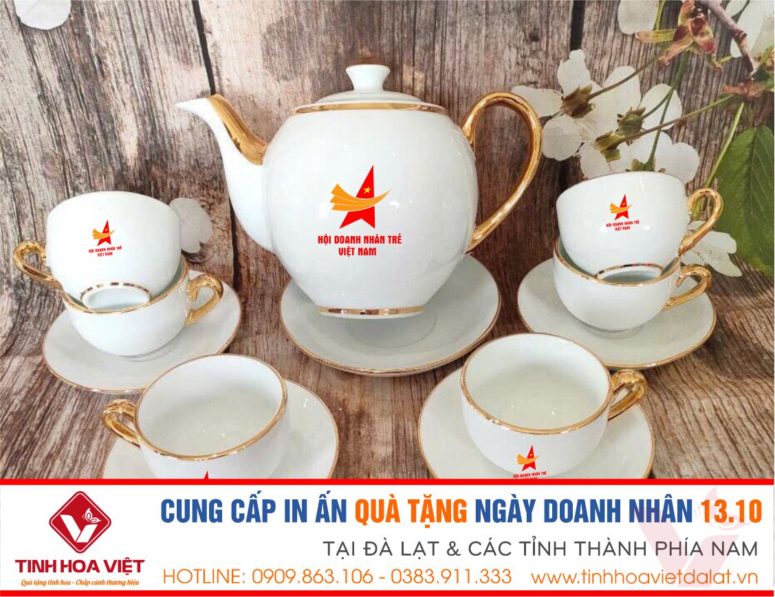 in ấm chén quà tặng ngày doanh nhân 13 tháng 10