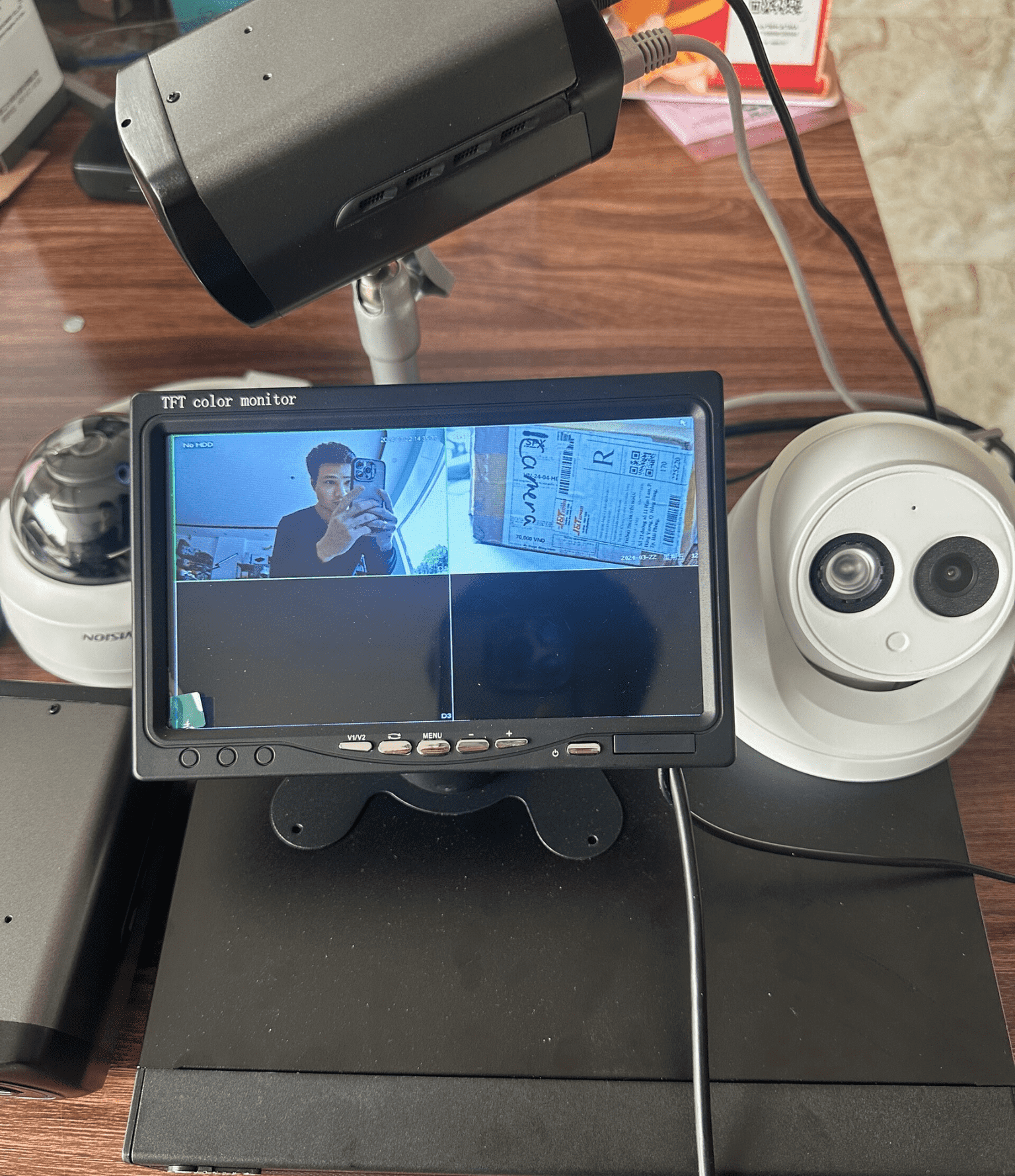 Camera làm theo yêu cầu khách hàng