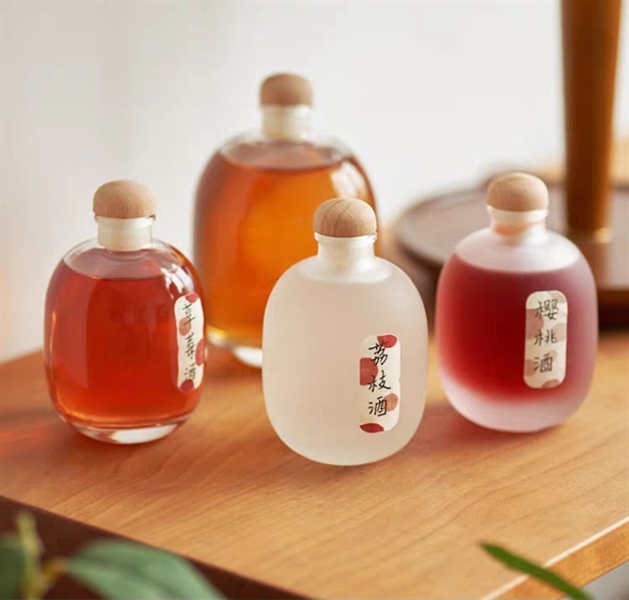 Chai Thủy Tinh, Bình Thuỷ Tinh Tròn Nhám Mờ Nắp Nút Gỗ Cao Cấp 250ml 500ml - North Star Packing