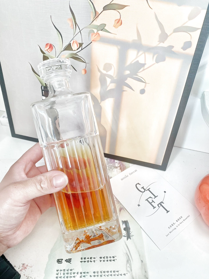 Chai Rượu Hibiki Đáy Núi Dáng Cao  Vuông / Tròn - 500ml