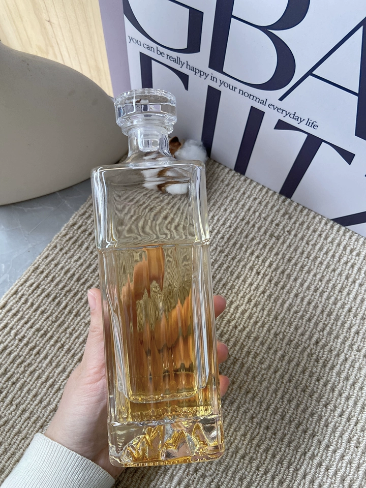 Chai Rượu Hibiki Đáy Núi Dáng Cao  Vuông / Tròn - 500ml