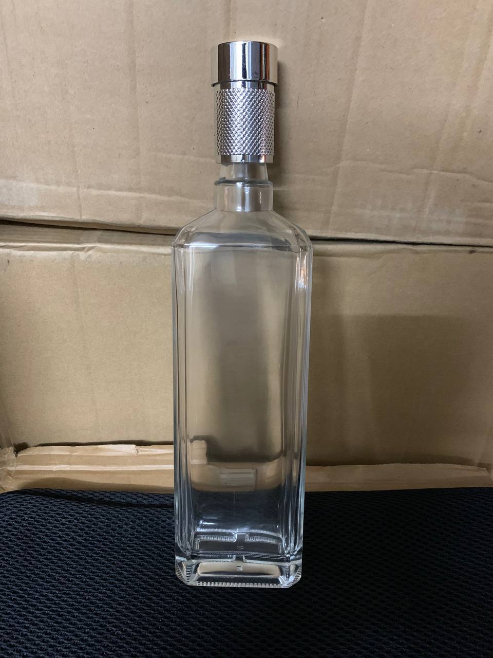 Chai Rượu Dẹt Vuông