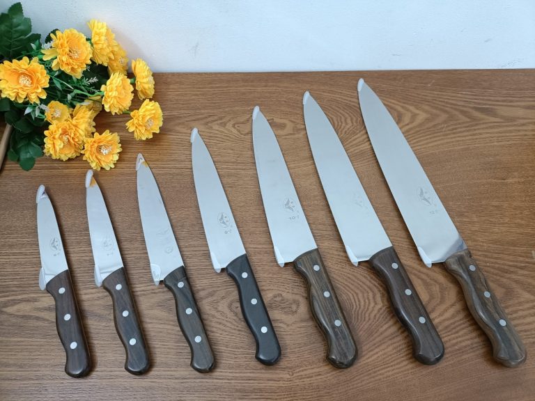 Dao bếp cán gỗ 9'' FZ23-004