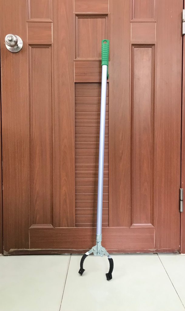 Dụng cụ gắp rác (100cm) C-300A