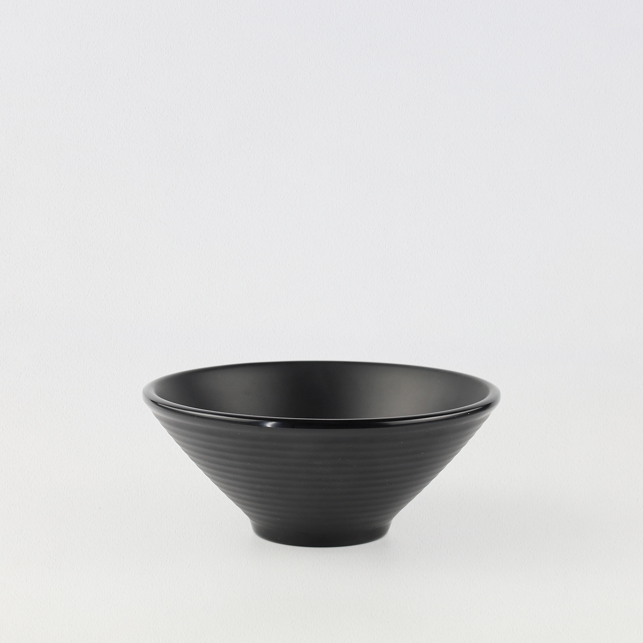 Tô tròn nhám có vân 7" Superware BV089-7 B - đen