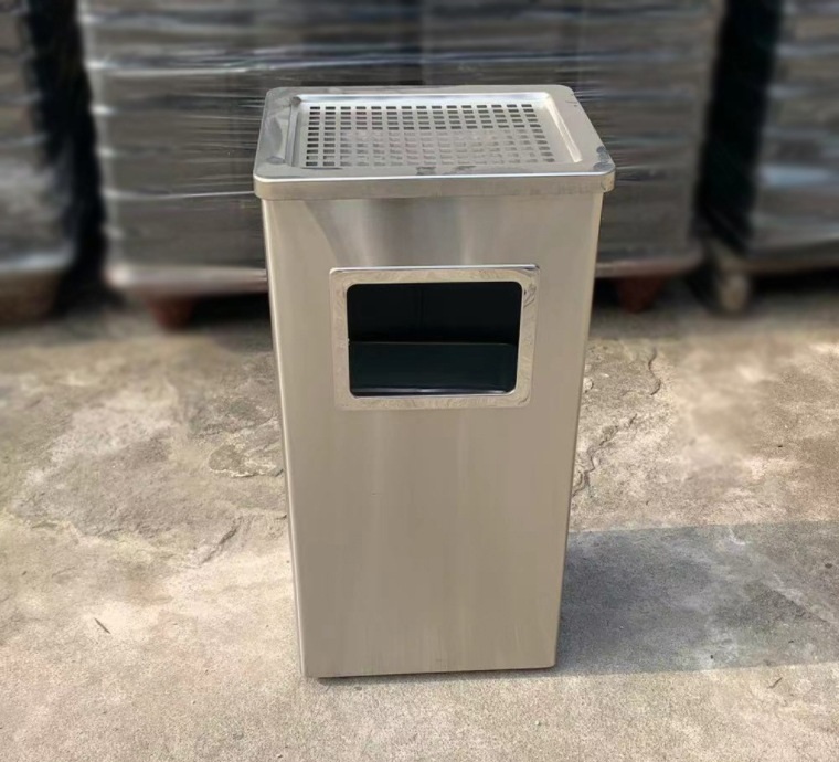 Thùng rác inox vuông có gạt tàn