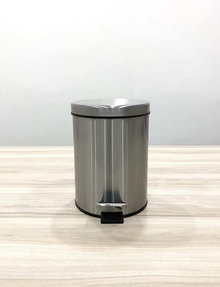 Thùng rác chân đạp 5L SB05 có giảm âm