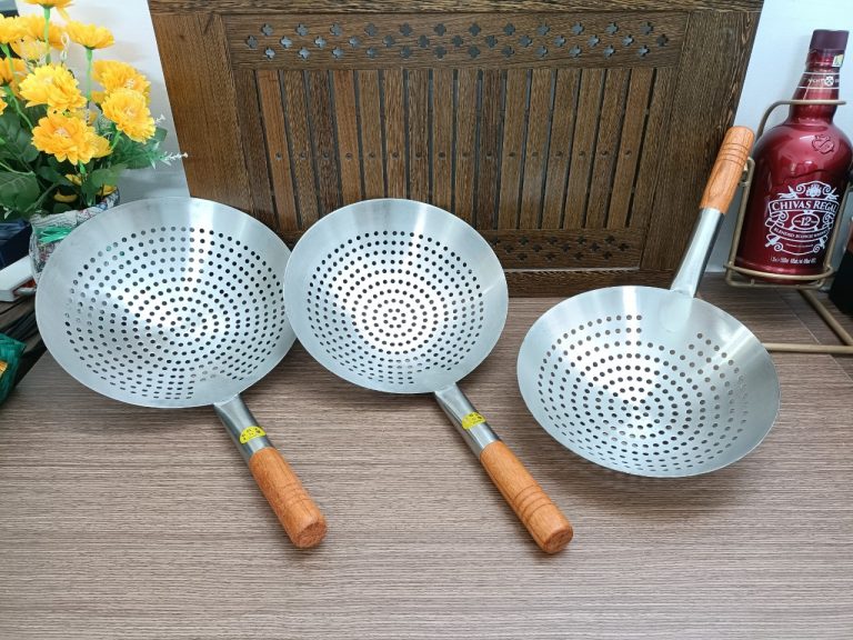 Vợt xương inox cán gỗ #28 182501