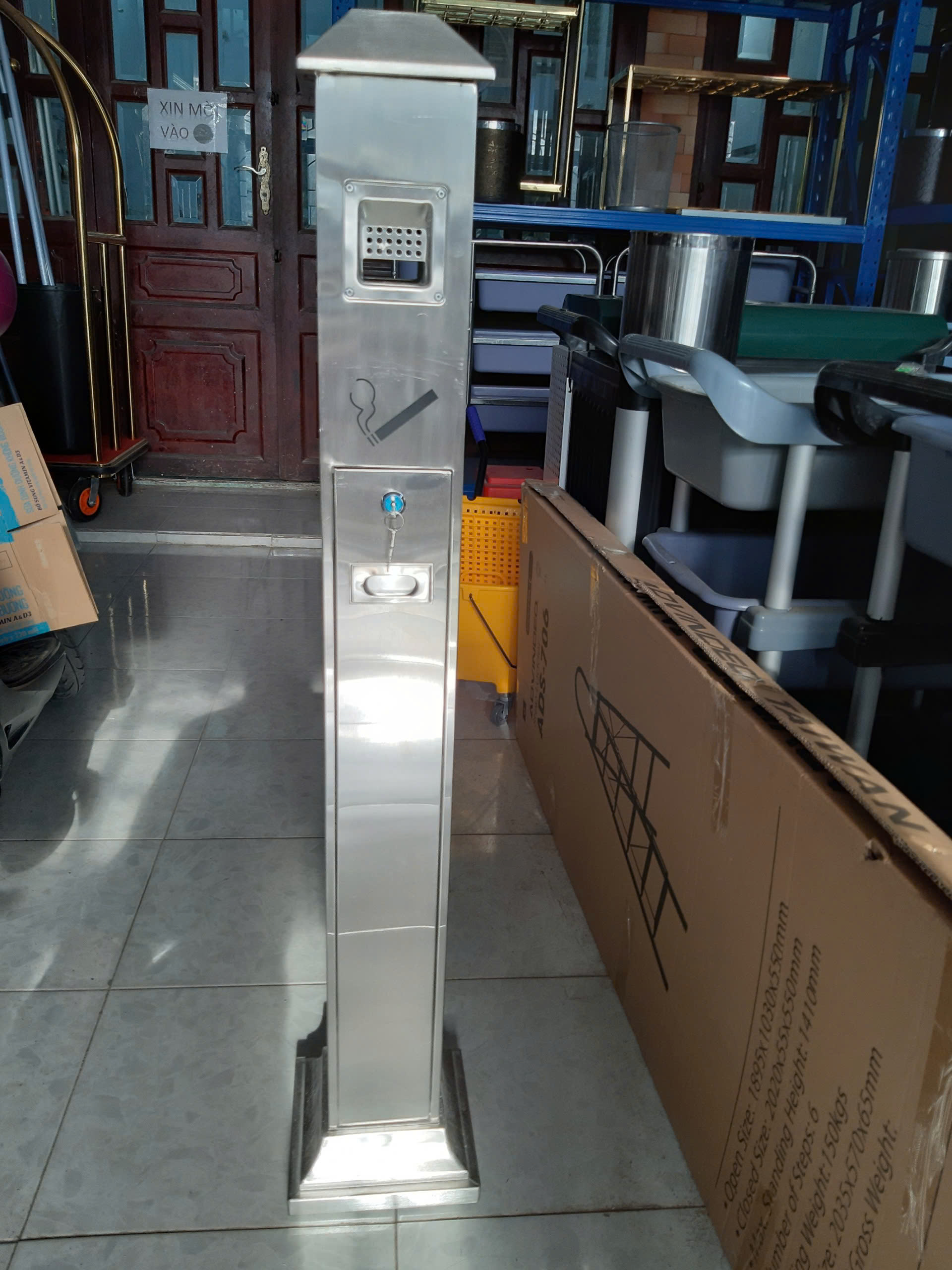 trụ gạt tàn hình mái T-019