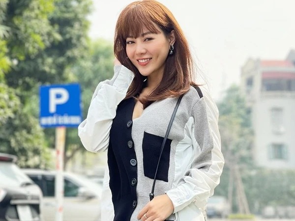 Muốn diện ở nhà hay đi chợ đều sang, chị em cứ nhắm mặc đúng 4 món này