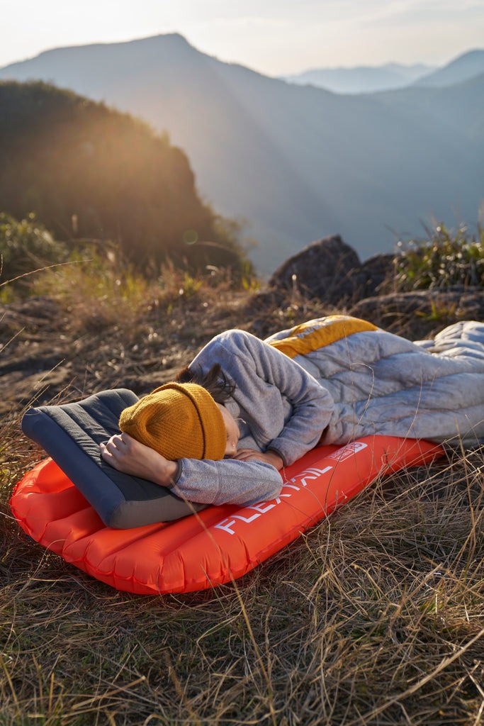 Tại sao giường hơi lại gây ra tiếng ồn và bạn có thể làm gì để giải quyết vấn đề này?