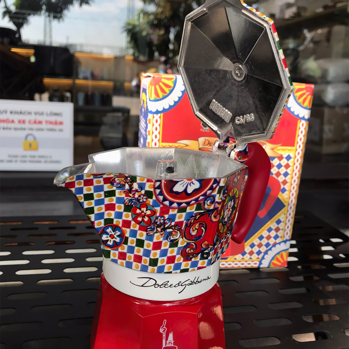 Ấm Pha Cà Phê Moka Bialetti Express Ft Dolce & Gabbana