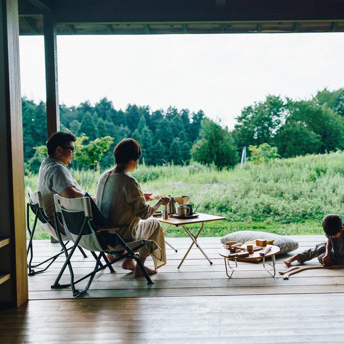 Bàn Cắm Trại Du Lịch Snowpeak One Action Low Table Bamboo