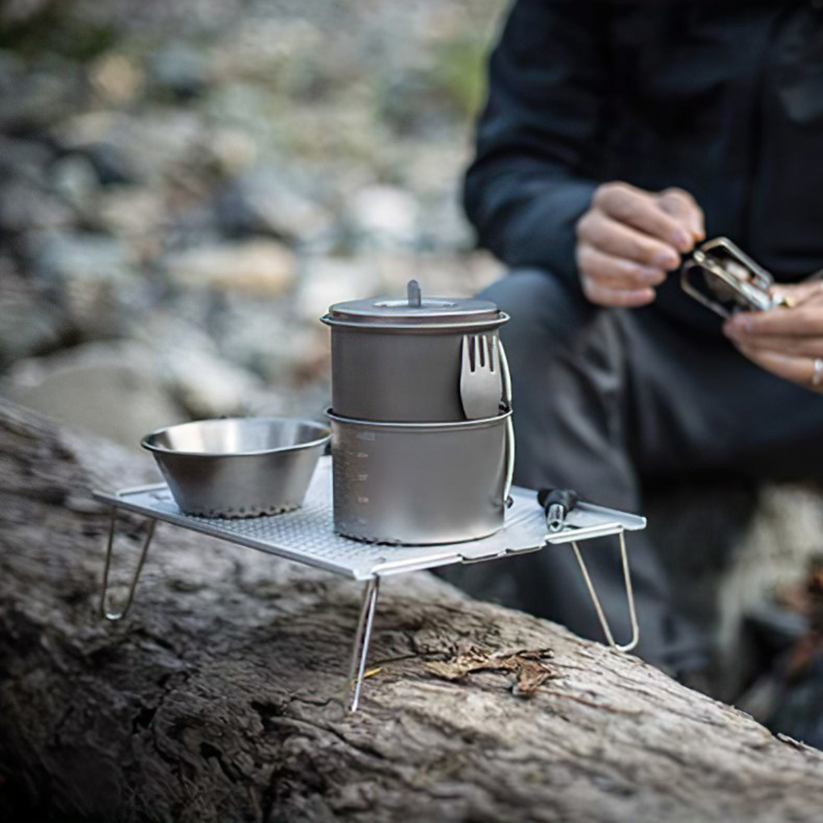 Snowpeak Ozen Solo Table Light Bàn Cắm Trại Du Lịch