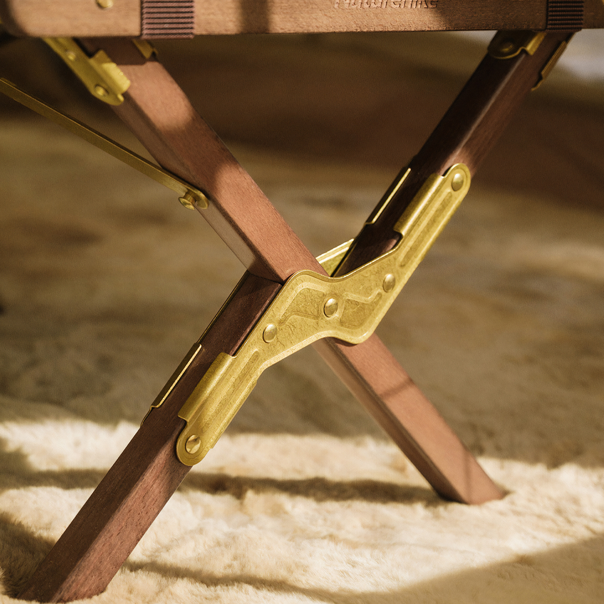 NatureHike NH21JU002 Bàn Cắm Trại Gỗ Kim Cương Cuộn Trứng