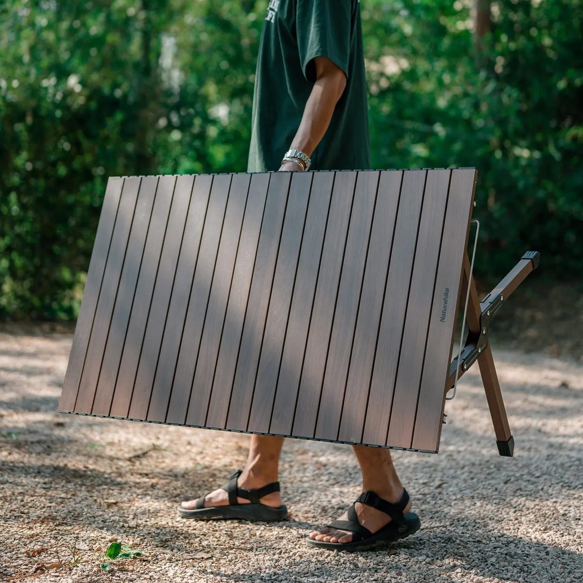 NatureHike CNK2300JJ019 Bàn Nhôm Cắm Trại Cuộn Trứng Loại Có Giá Treo