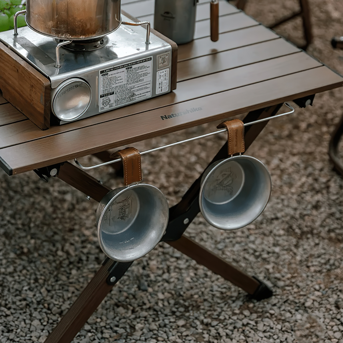 NatureHike CNK2300JJ019 Bàn Nhôm Cắm Trại Cuộn Trứng Loại Có Giá Treo