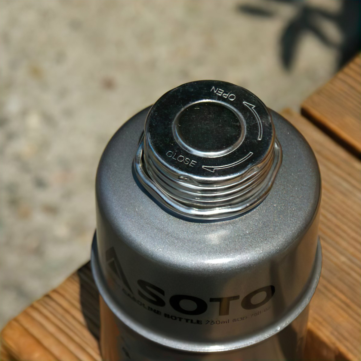 Bình Đựng Nhiên Liệu Cắm Trại Du Lịch Soto Portable Gasoline Bottle 750Ml