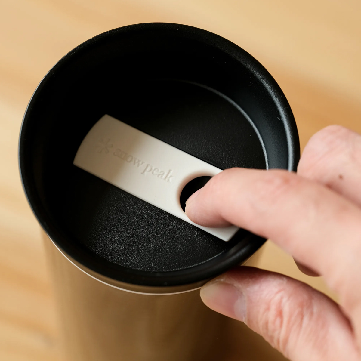 Bình Giữ Nhiệt Cắm Trại Du Lịch Snowpeak Kanpai Bottle 500Ml Dark Silver