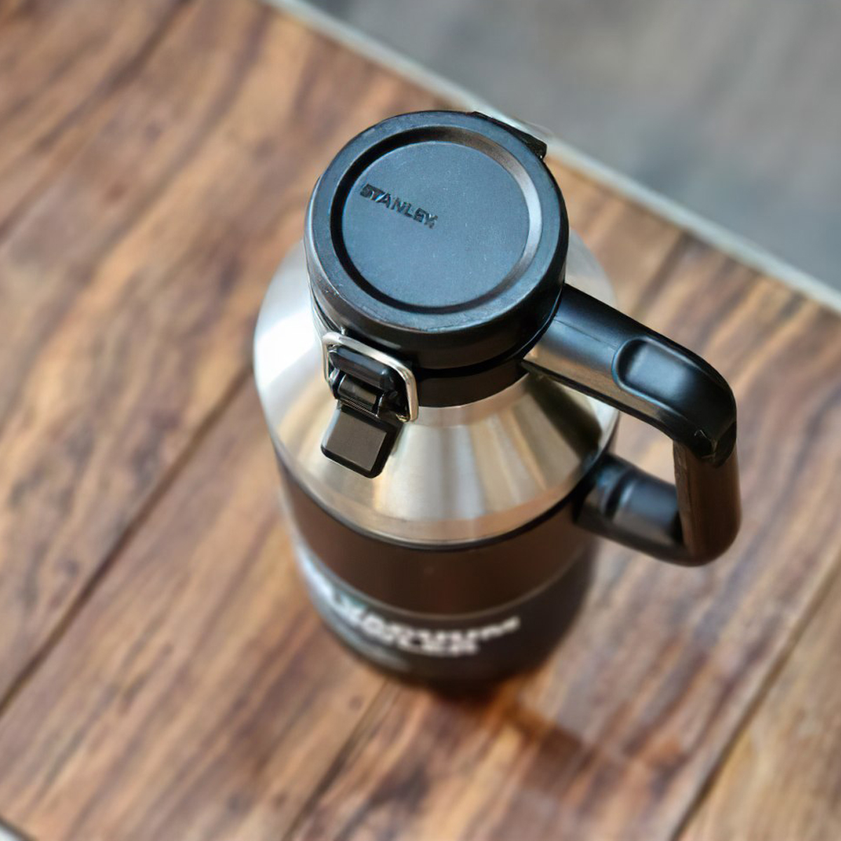 Bình Giữ Nhiệt Cắm Trại Stanley Go Vacuum Growler 1900ml