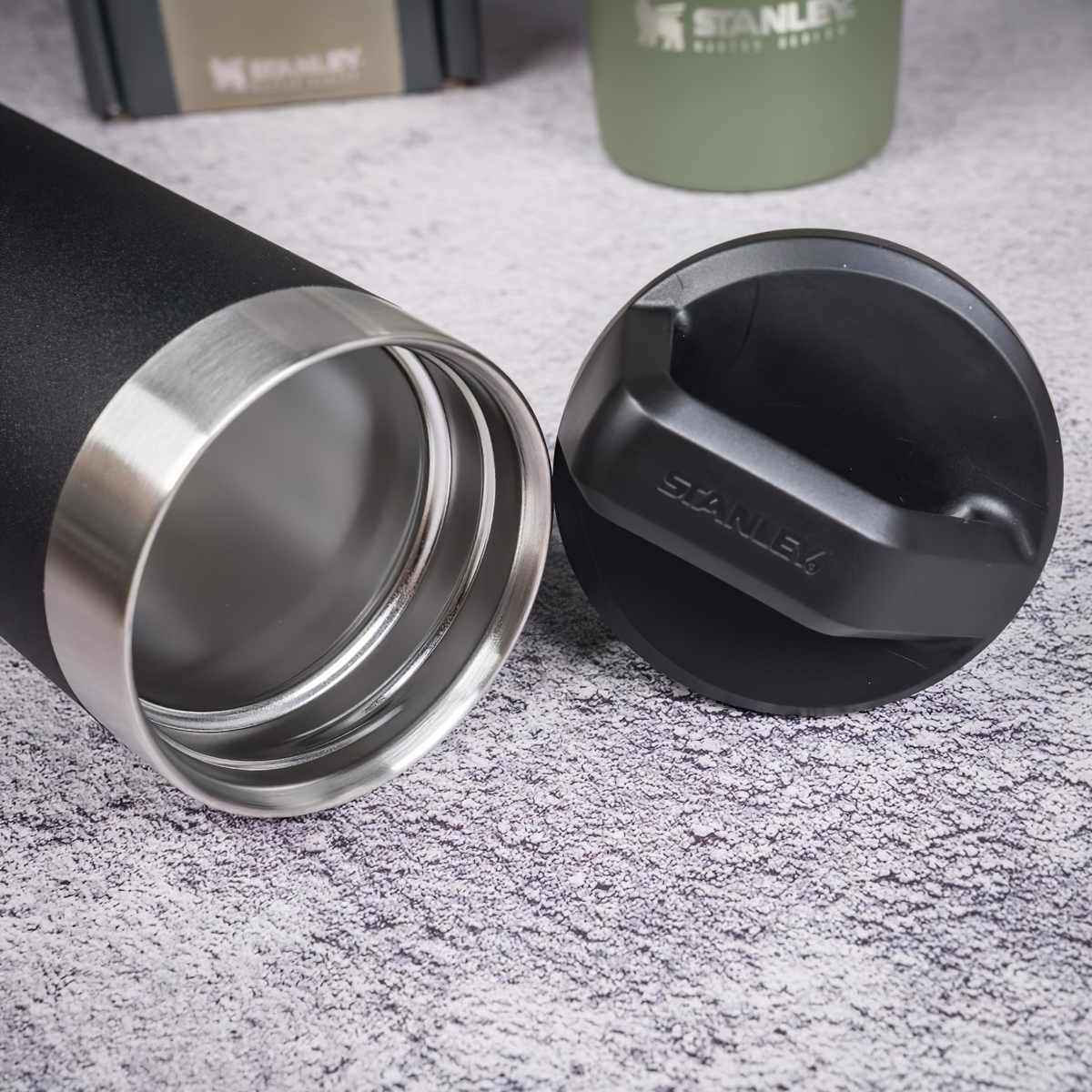 Bình Giữ Nhiệt Cắm Trại Stanley Master Unbreakable Packable 530Ml