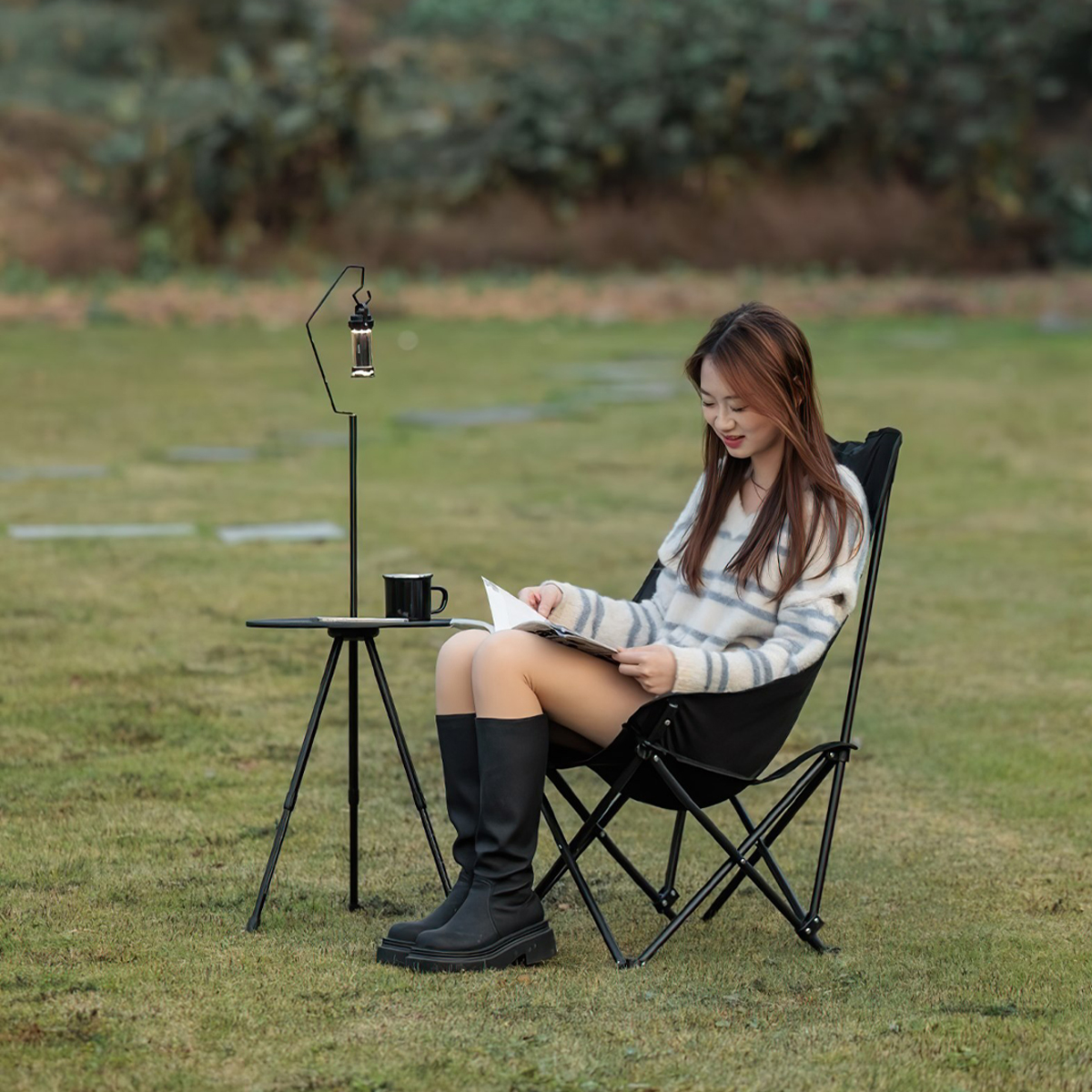 Blackdog CBD2300JJ028 Bàn Tròn Mini Kèm Gậy Treo Đèn Cắm Trại