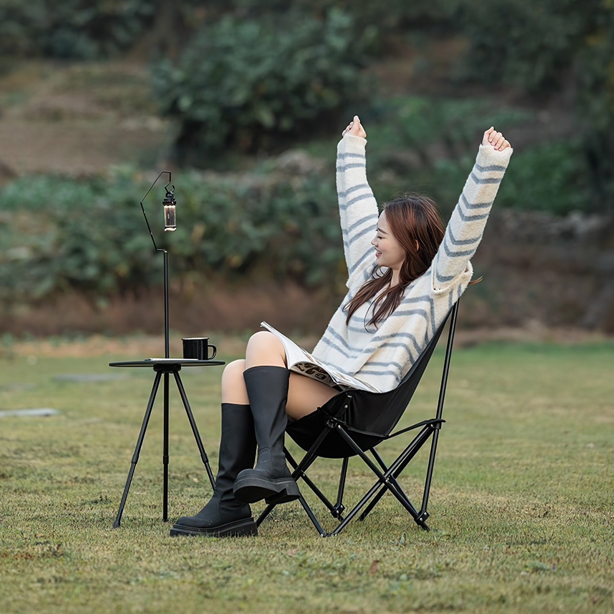 Blackdog CBD2300JJ028 Bàn Tròn Mini Kèm Gậy Treo Đèn Cắm Trại