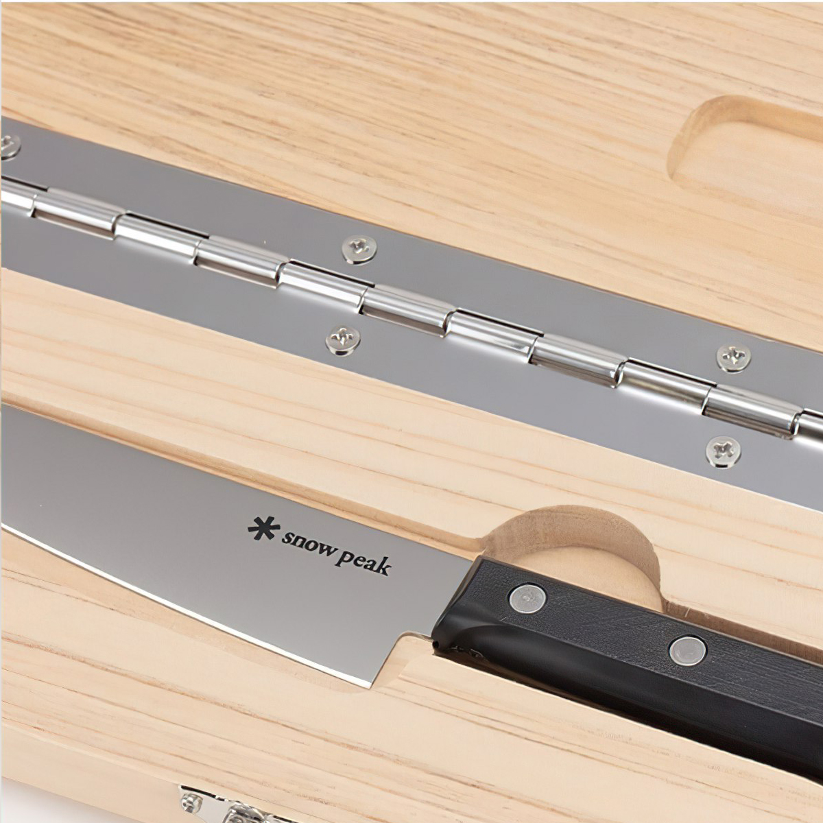 Bộ Dao Thớt Cắm Trại Du Lịch Snowpeak Chopping Board Set L