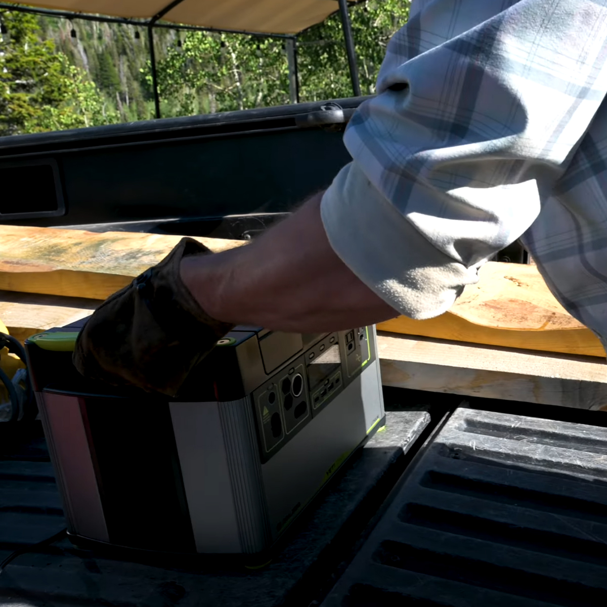 Bộ Lưu Điện Cắm Trại Goal Zero Yeti 1500X Portable Power Station