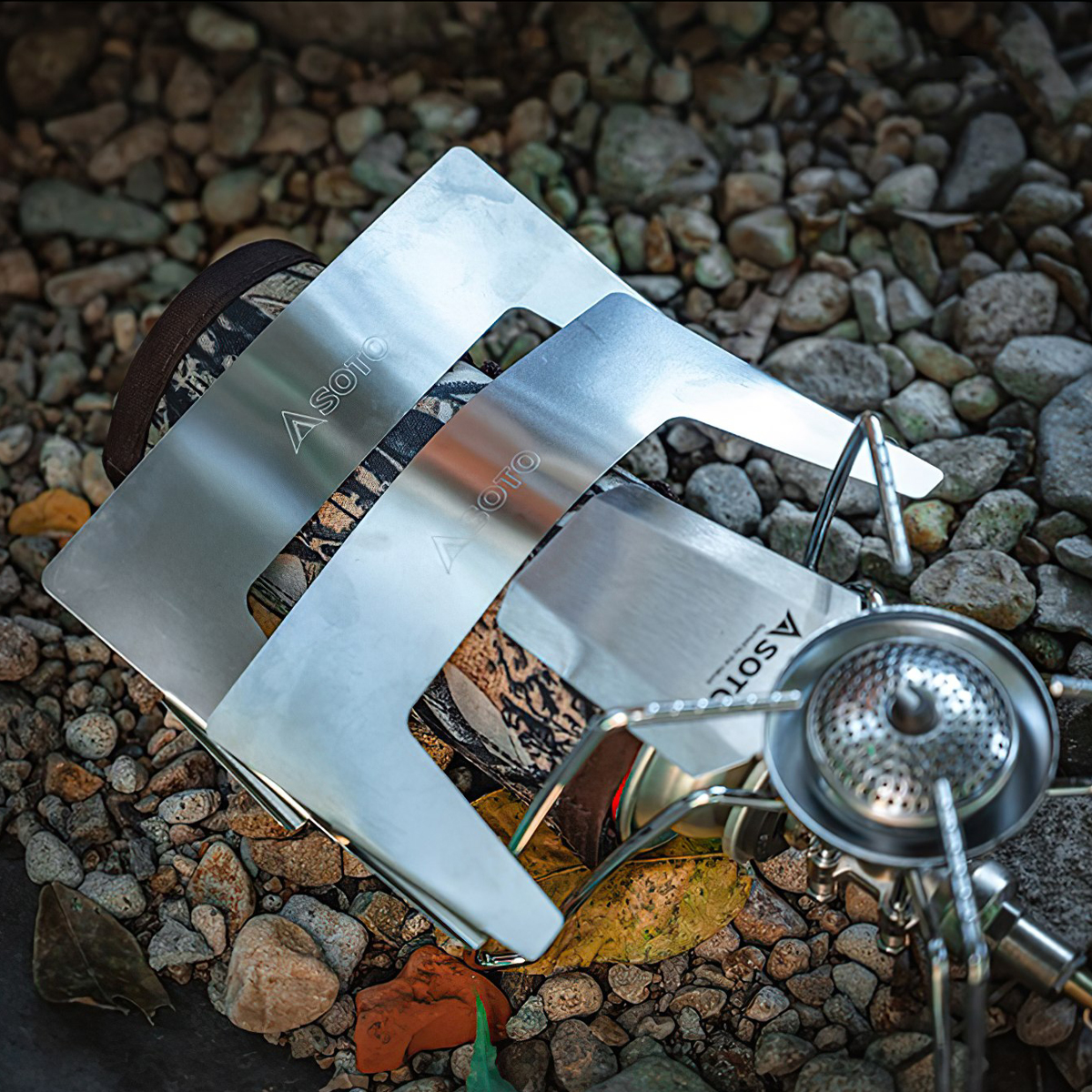 Chắn Gió Bếp Gas Cắm Trại Du Lịch Soto Regulator