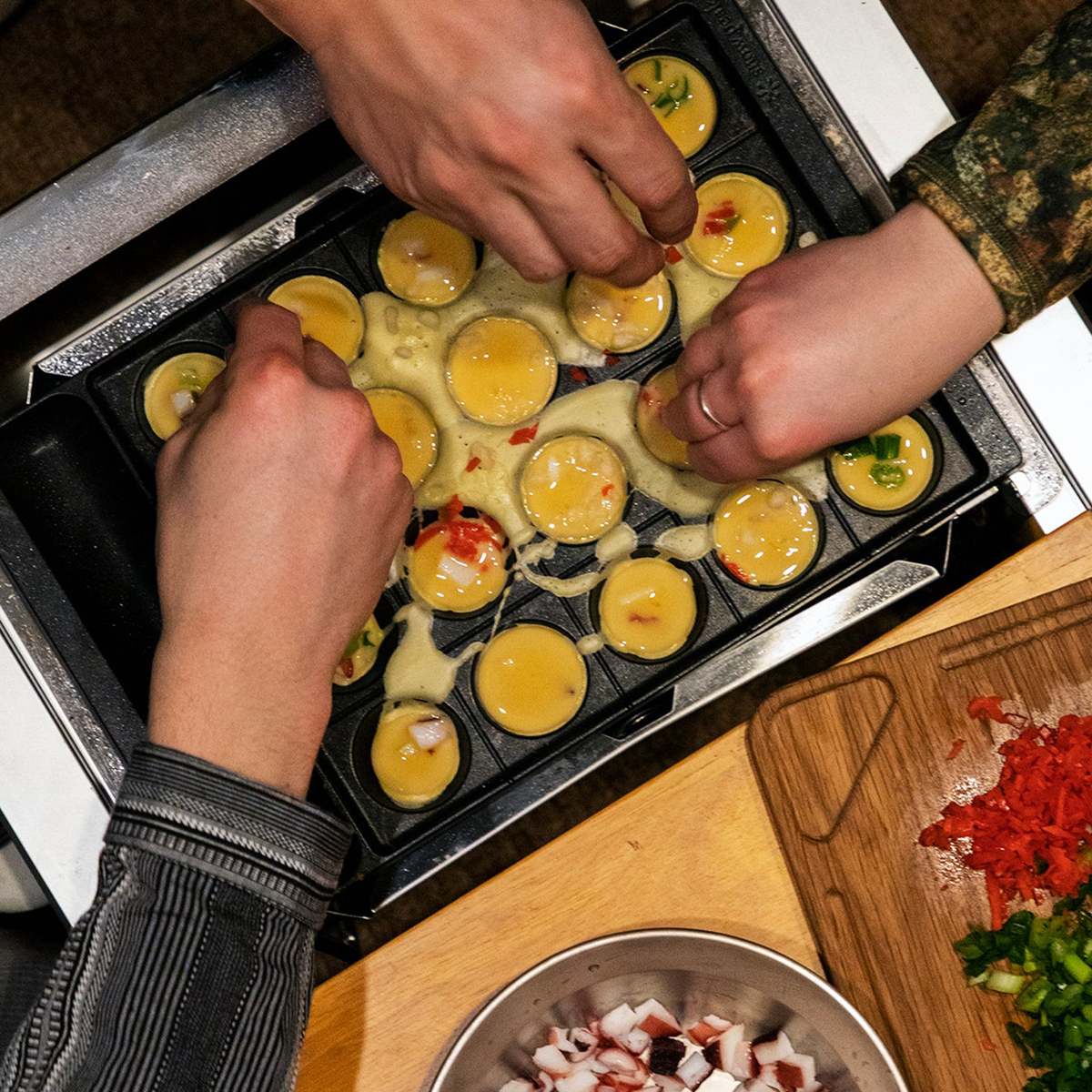 Chảo Làm Bánh Cắm Trại Du Lịch Snowpeak Seppou-En Tako-Yaki Plate