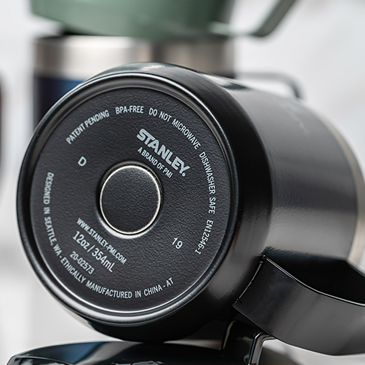 Stanley Cốc Giữ Nhiệt Stanley Classic Legendary Camp Mug 354Ml (12Oz)