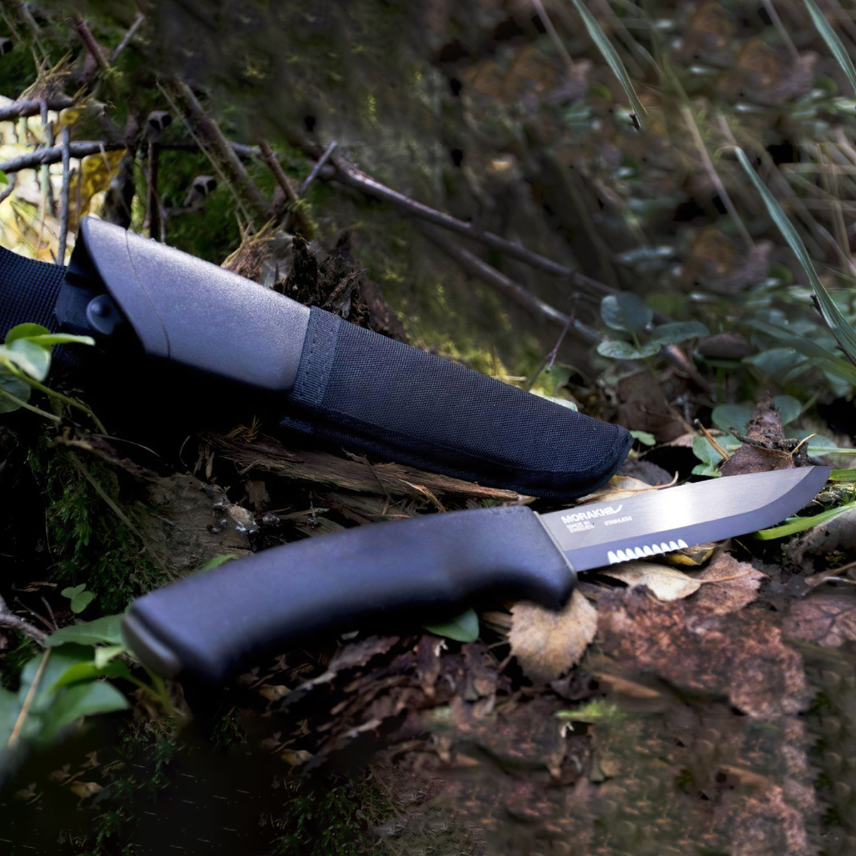 Dao Cắm Trại Morakniv Bushcraft Expert Tactical SRT