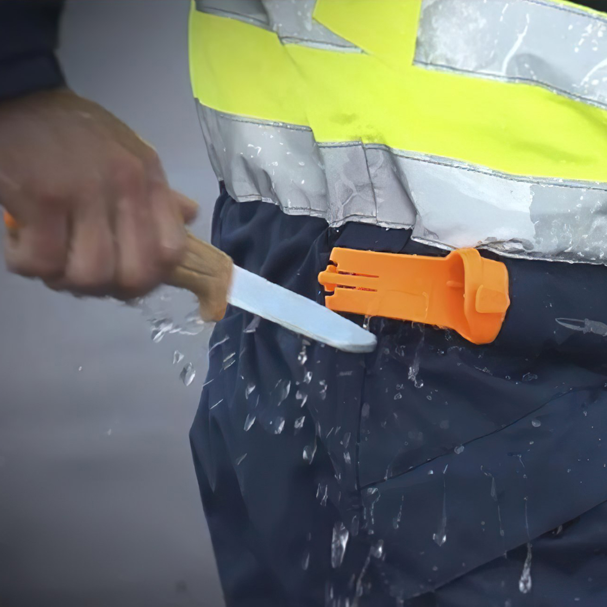 Dao Morakniv Floating Serrated Knife Stainless Steel