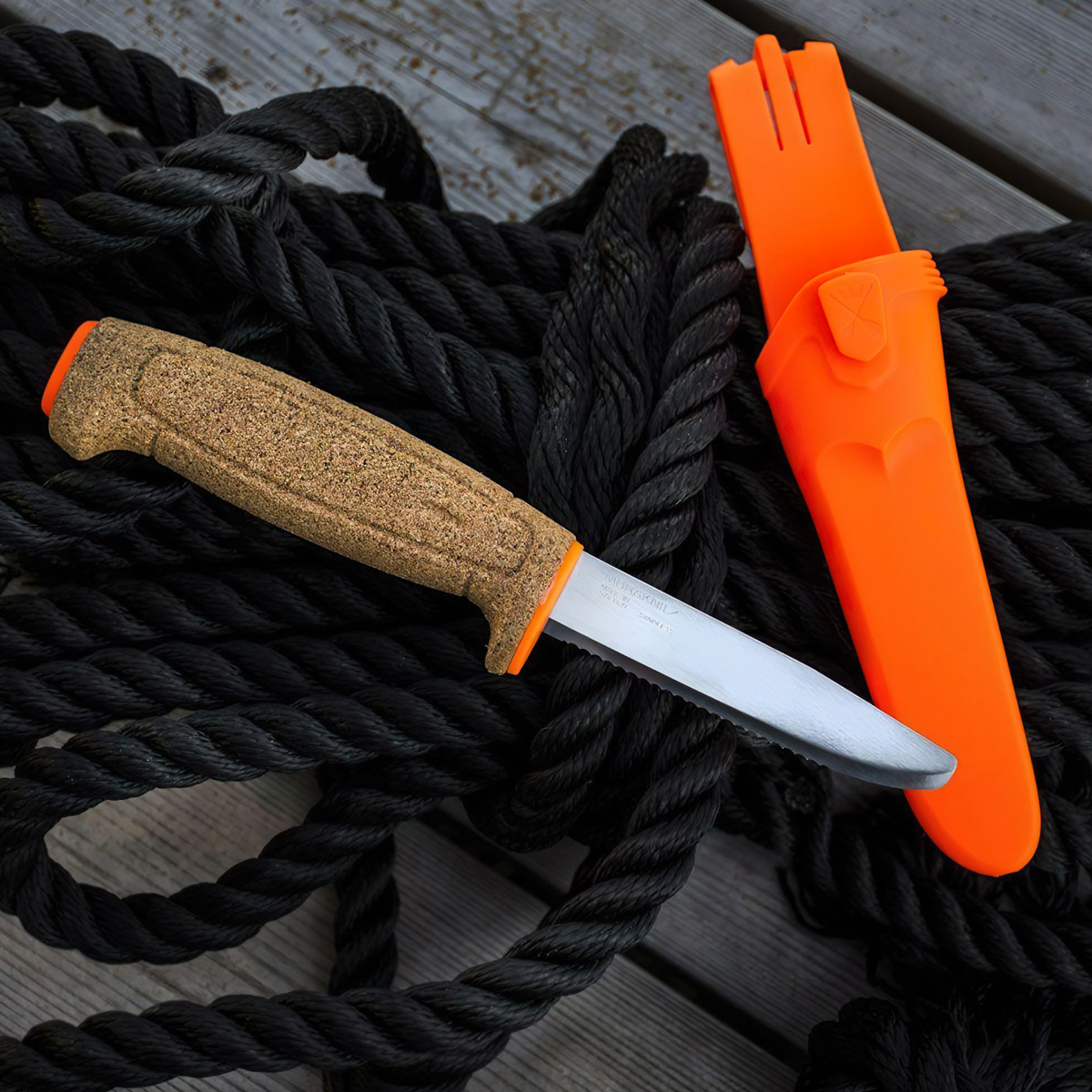 Dao Morakniv Floating Serrated Knife Stainless Steel