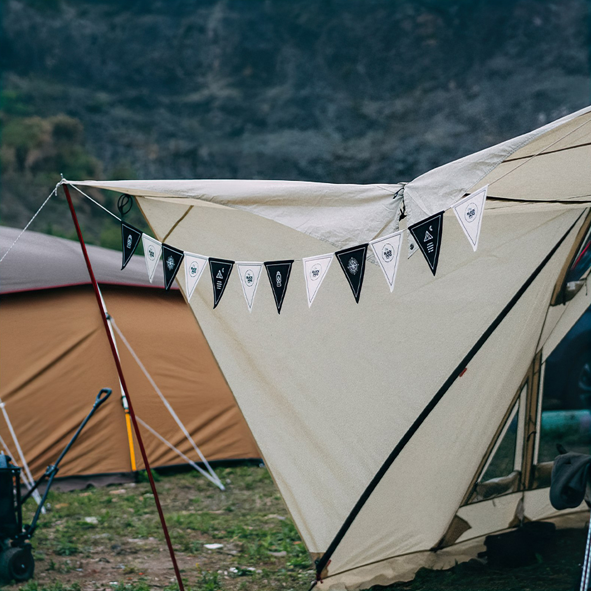 Dây Cờ Hiệu Trang Trí Lều Trại Du Lịch – Sự Kiện Blackdog Camping ...