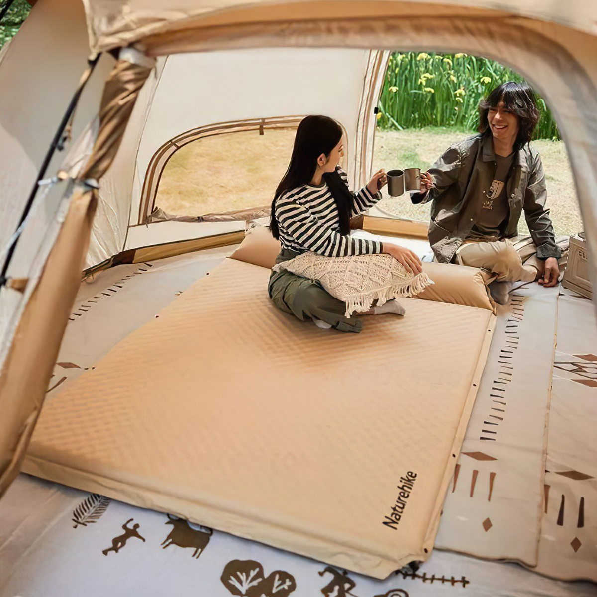 Naturehike CNK2300DZ014 Đệm Tự Bơm Hơi Kèm Gối Cắm Trại D01