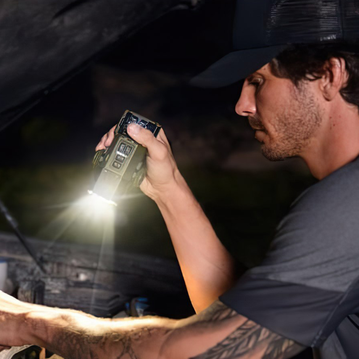 Flextail Evo Repel 3 in 1 Đèn cắm trại đuổi muỗi loại sạc