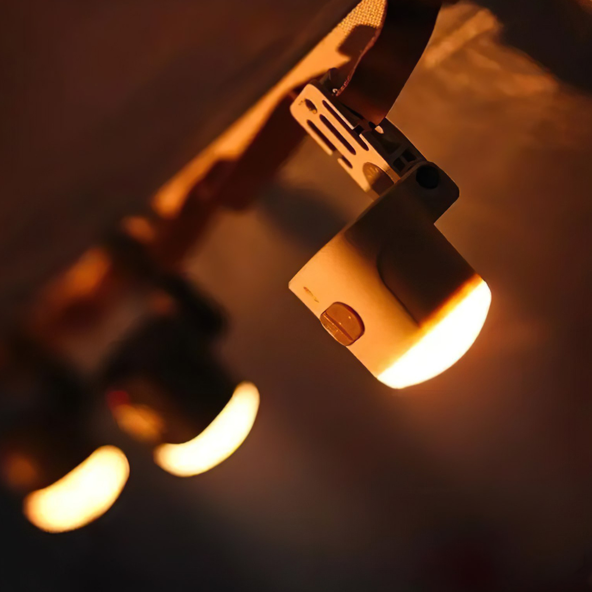 Naturehike CNK2300DQ019 Đèn Cắm Trại Kẹp Mũ Chống Nước IPX4