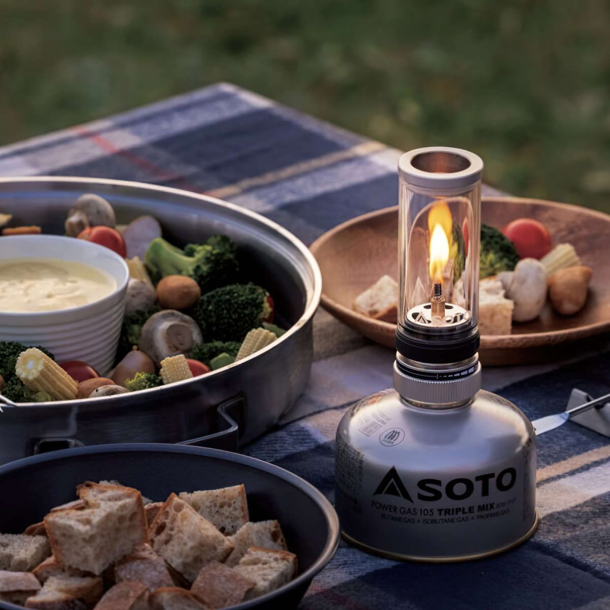 Đèn Gas Cắm Trại Du Lịch Soto Hinoto (With Storage Case)